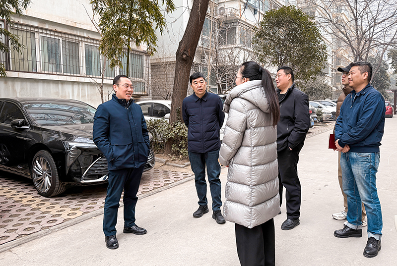 生态环境中心主要领导带队到职工宿舍开展安全检查